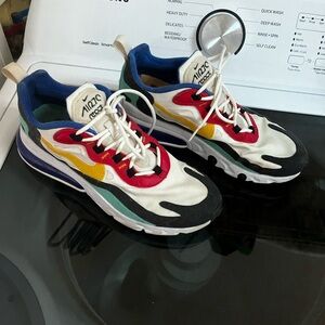 Nike Air Max 270 React Bauhaus